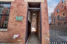 Vaughn Lofts # 4